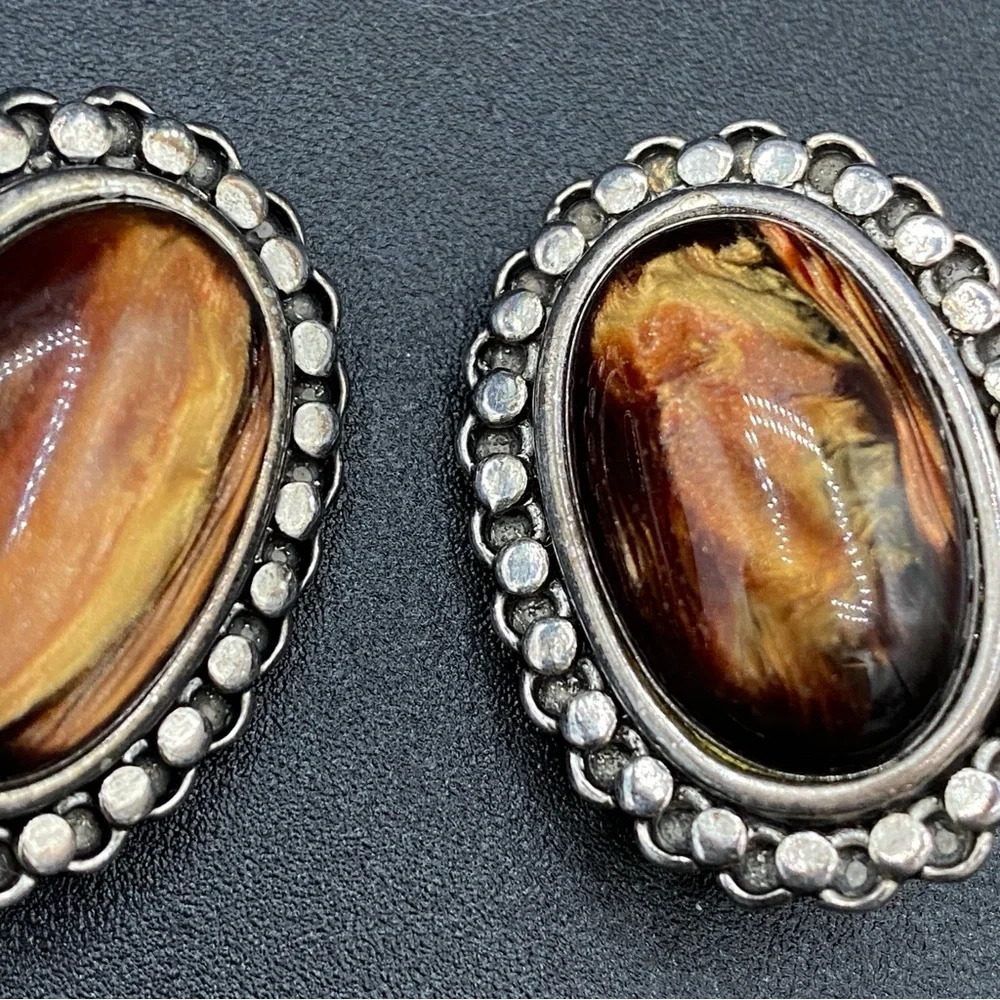 Stunning Amber Lucite Statement Clip On Earrings - Picture 7 of 9